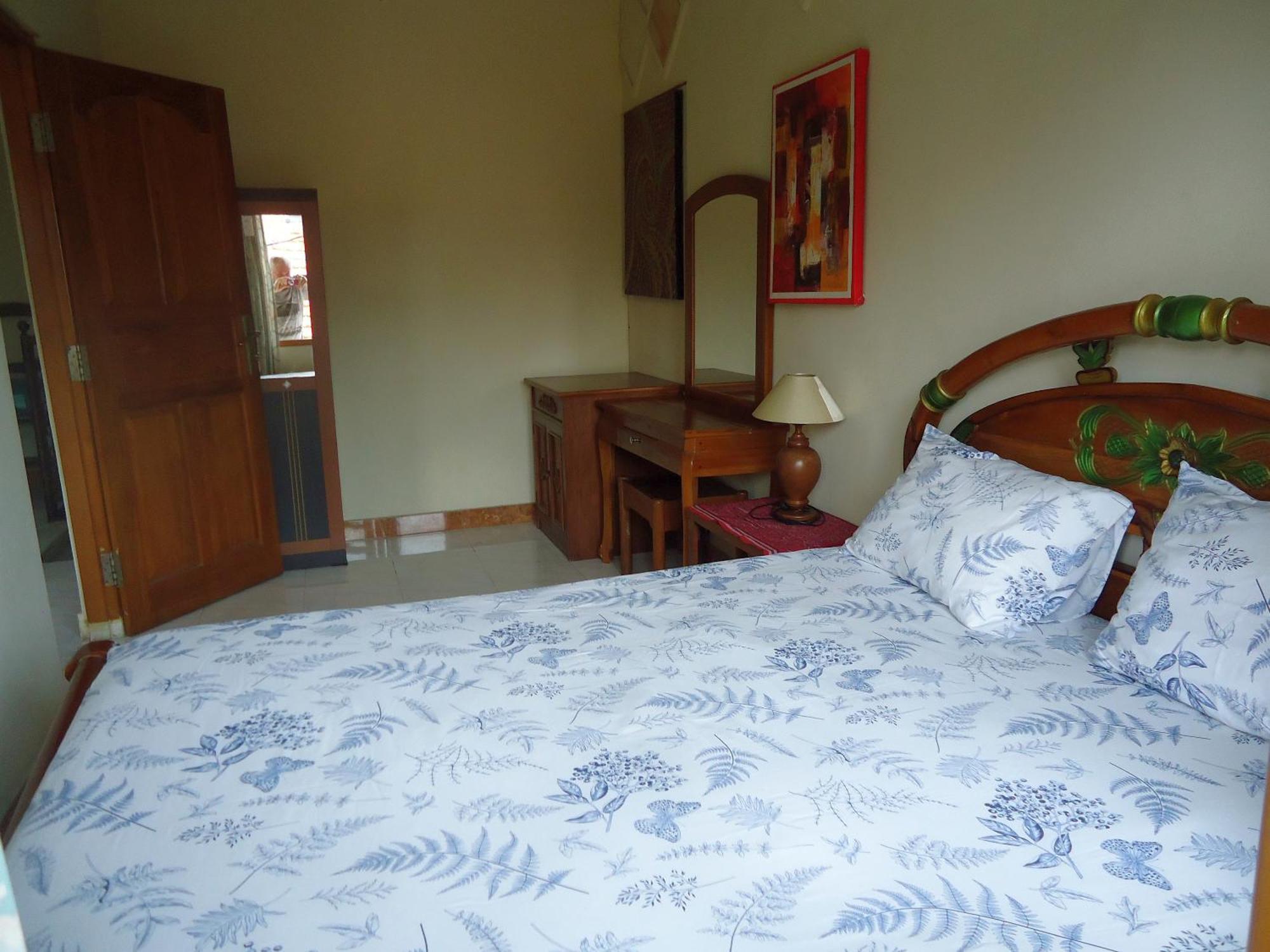 The Reinhold Guesthouse Bali Kerobokan Eksteriør billede
