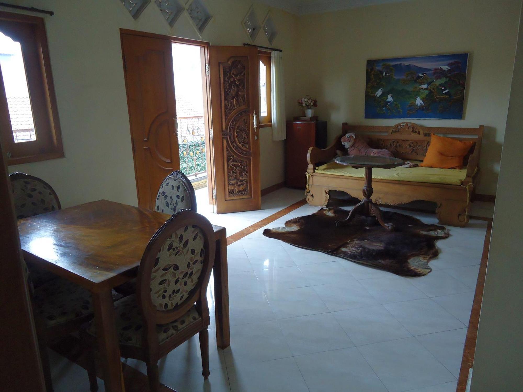 The Reinhold Guesthouse Bali Kerobokan Eksteriør billede