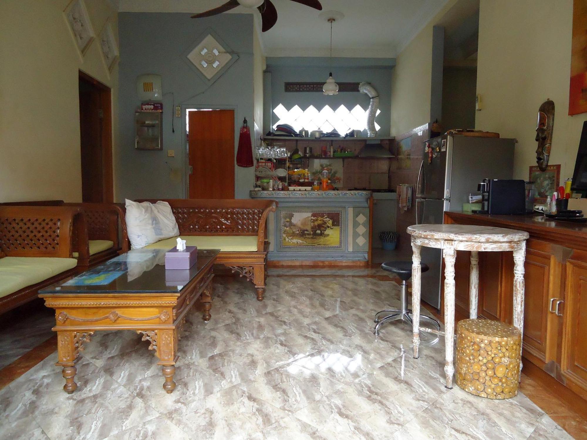 The Reinhold Guesthouse Bali Kerobokan Eksteriør billede