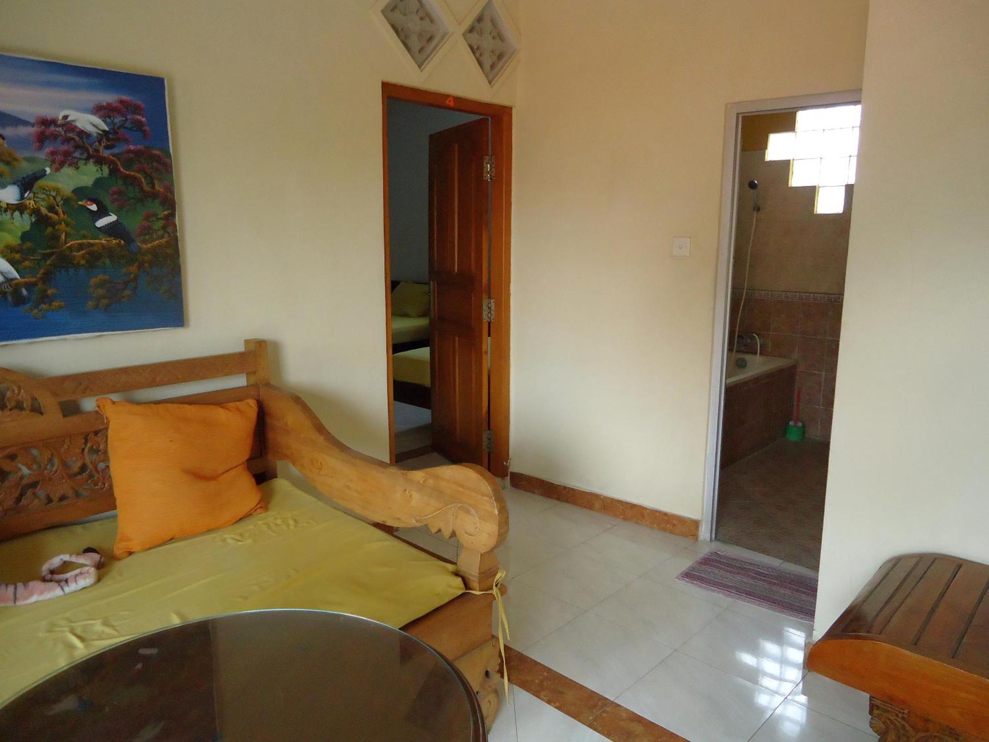 The Reinhold Guesthouse Bali Kerobokan Eksteriør billede