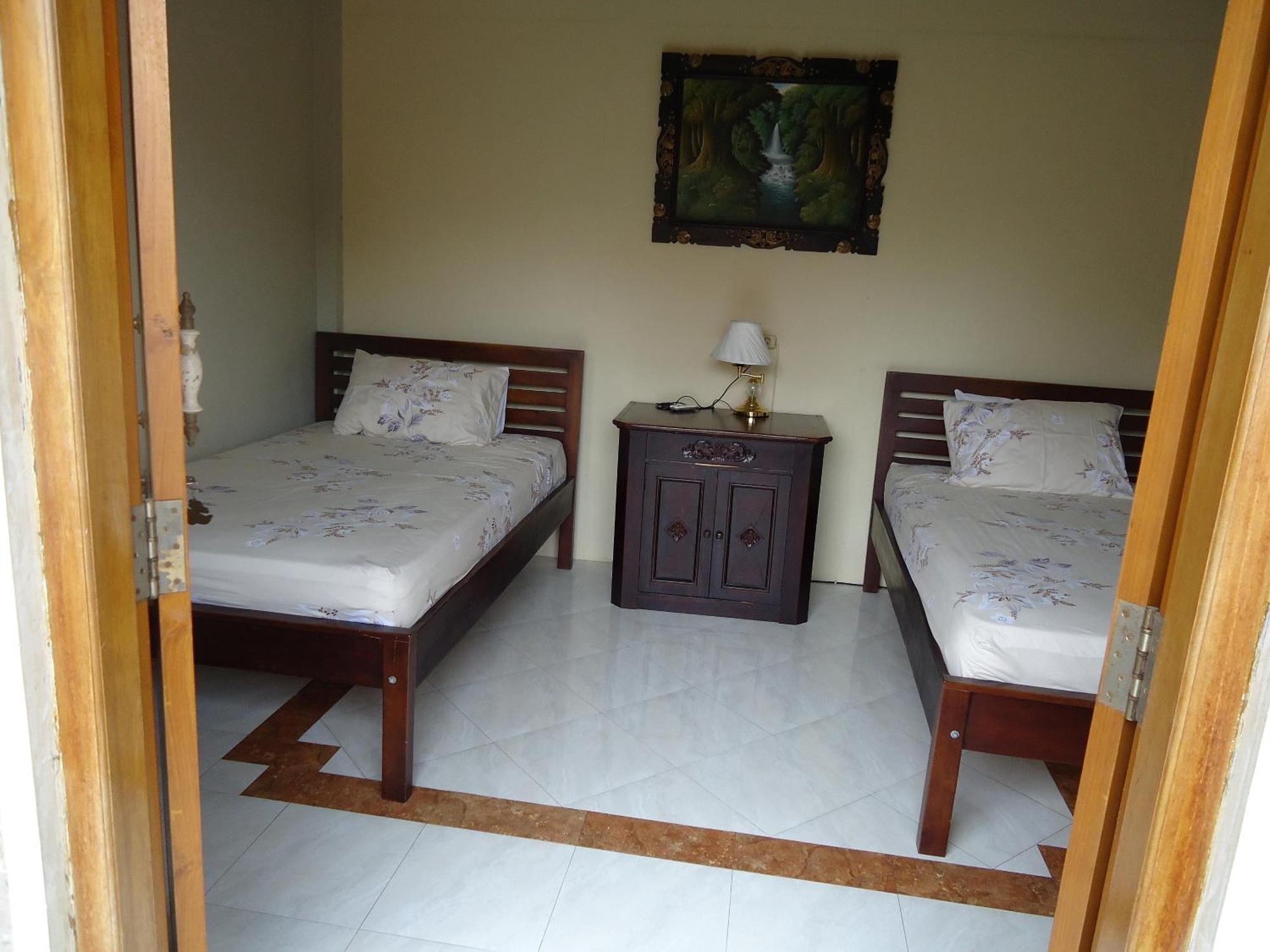 The Reinhold Guesthouse Bali Kerobokan Eksteriør billede
