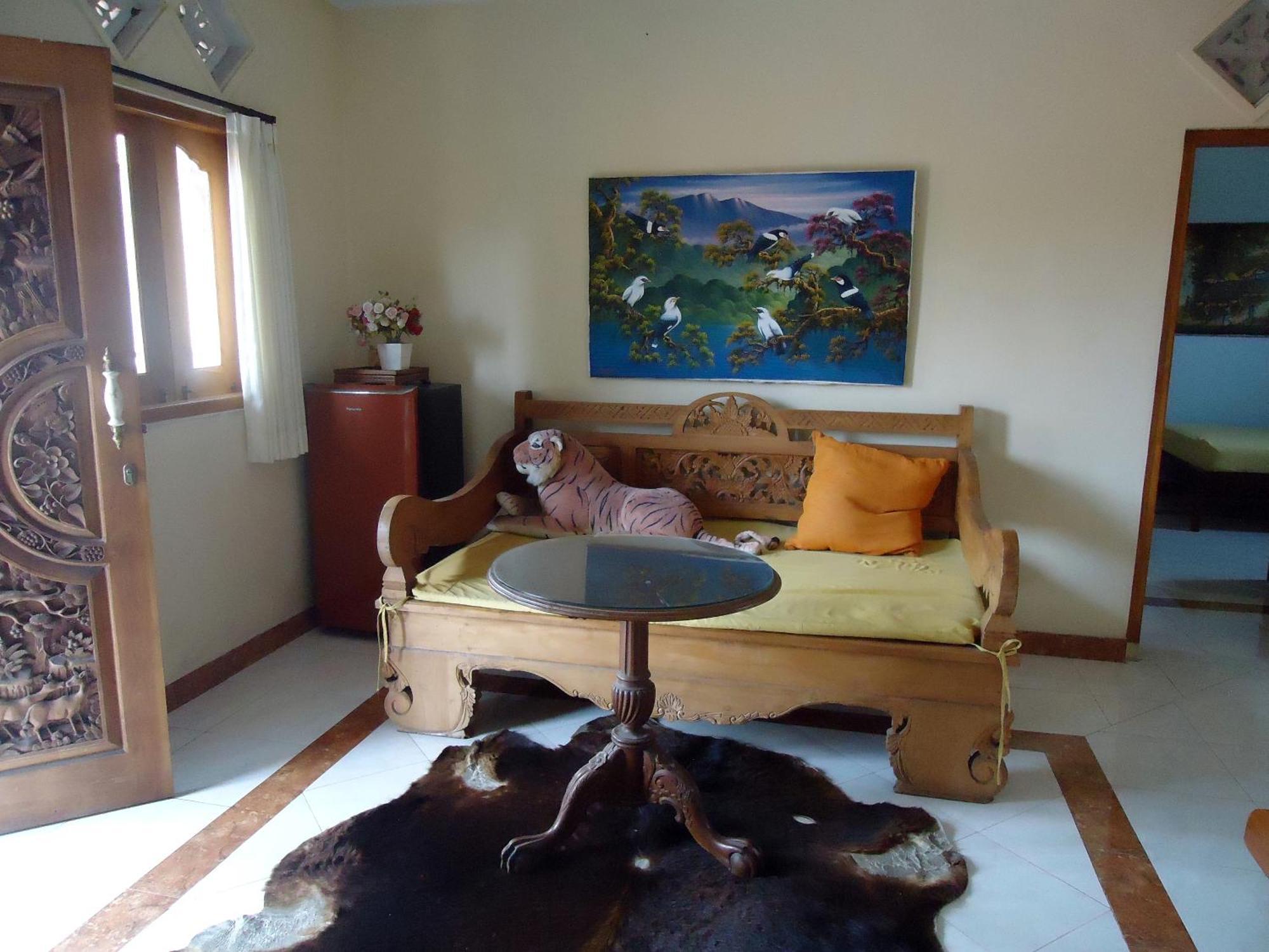 The Reinhold Guesthouse Bali Kerobokan Eksteriør billede